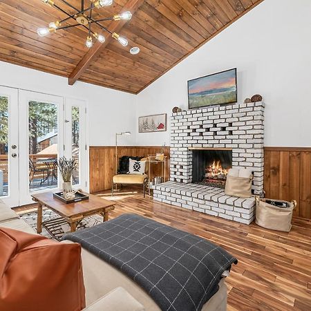 Yellow Pine Lodge - Charming Cottage Style Cabin With Peak-A-Boo Lake And Mountain Views Big Bear Lake Bagian luar foto