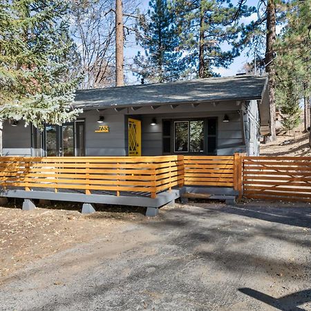 Yellow Pine Lodge - Charming Cottage Style Cabin With Peak-A-Boo Lake And Mountain Views Big Bear Lake Bagian luar foto