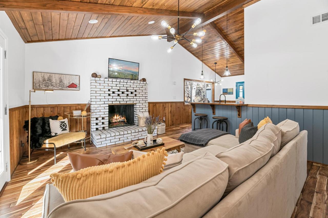 Yellow Pine Lodge - Charming Cottage Style Cabin With Peak-A-Boo Lake And Mountain Views Big Bear Lake Bagian luar foto