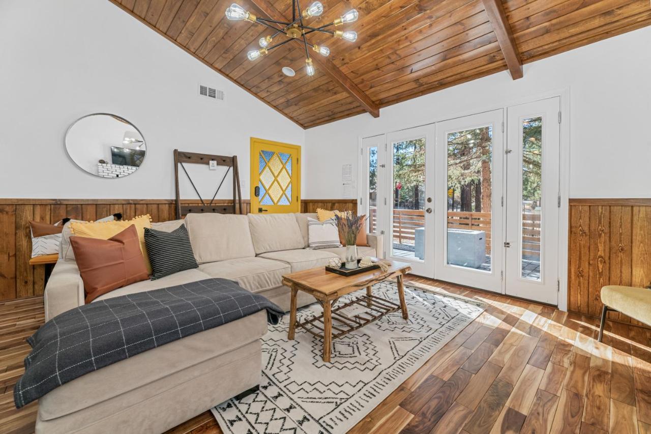 Yellow Pine Lodge - Charming Cottage Style Cabin With Peak-A-Boo Lake And Mountain Views Big Bear Lake Bagian luar foto