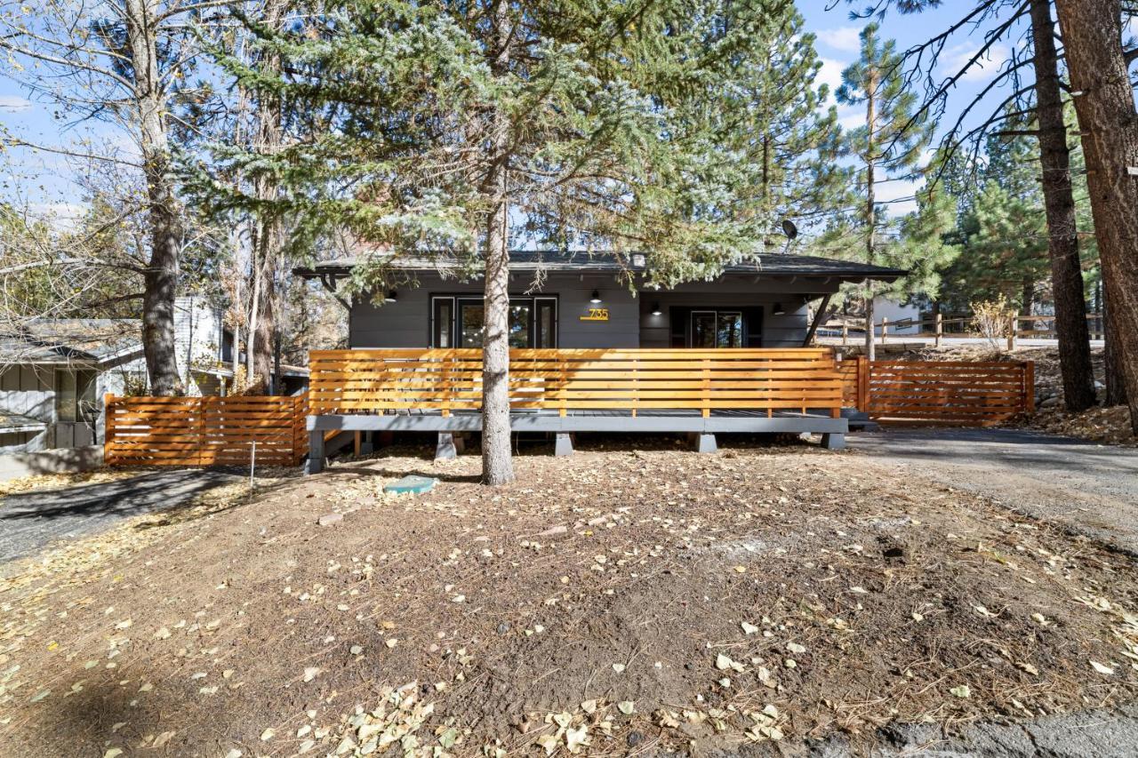 Yellow Pine Lodge - Charming Cottage Style Cabin With Peak-A-Boo Lake And Mountain Views Big Bear Lake Bagian luar foto